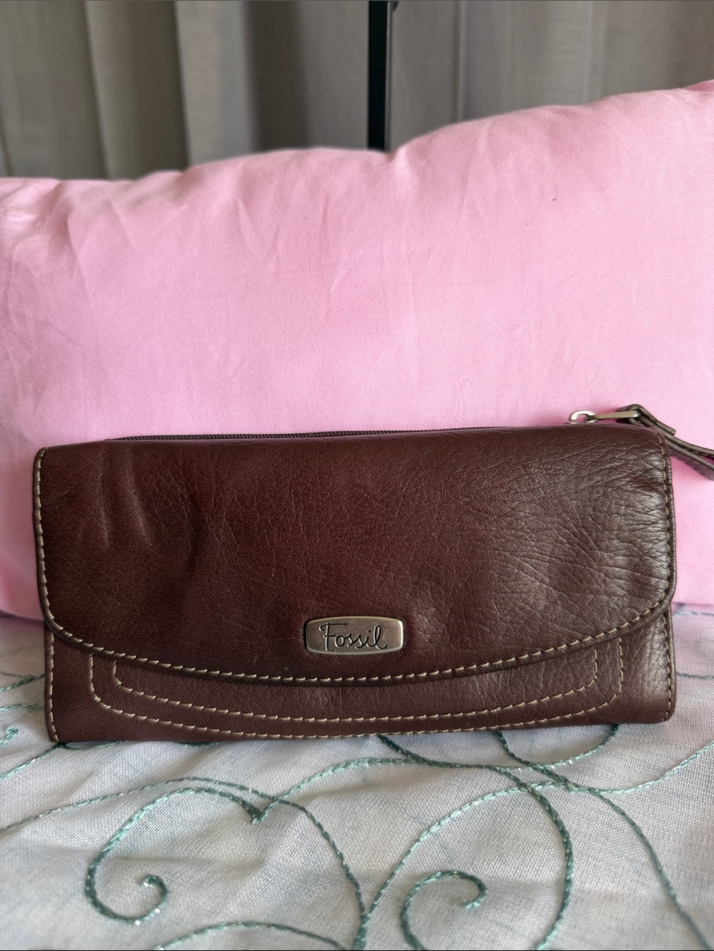 Fossil Deep Red/Brown Leather Zip Wallet Clutch